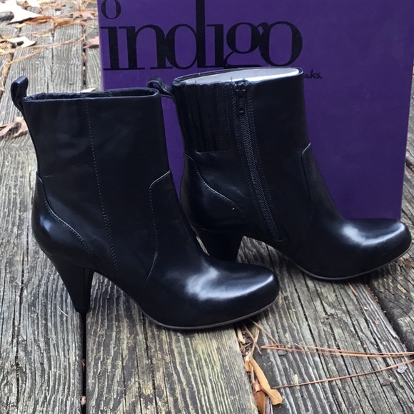 Indigo by Clark’s kitten heel boot, new in box - Picture 3 of 6